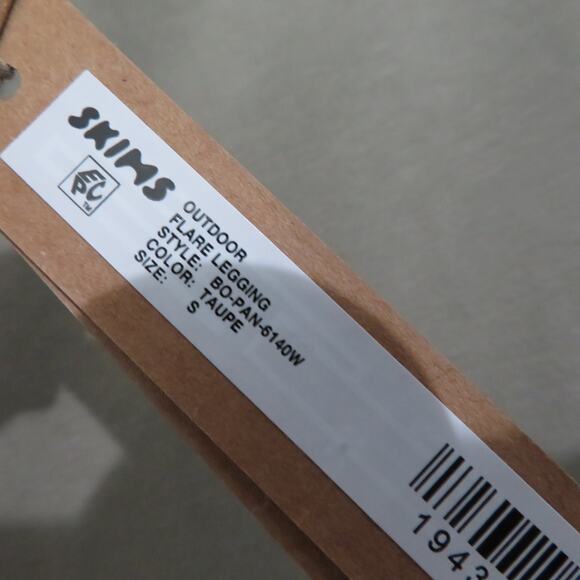 Skims Womens Sz S Taupe Outdoor Flare Legging High Waisted Thick Material Lounge - Picture 4 of 6